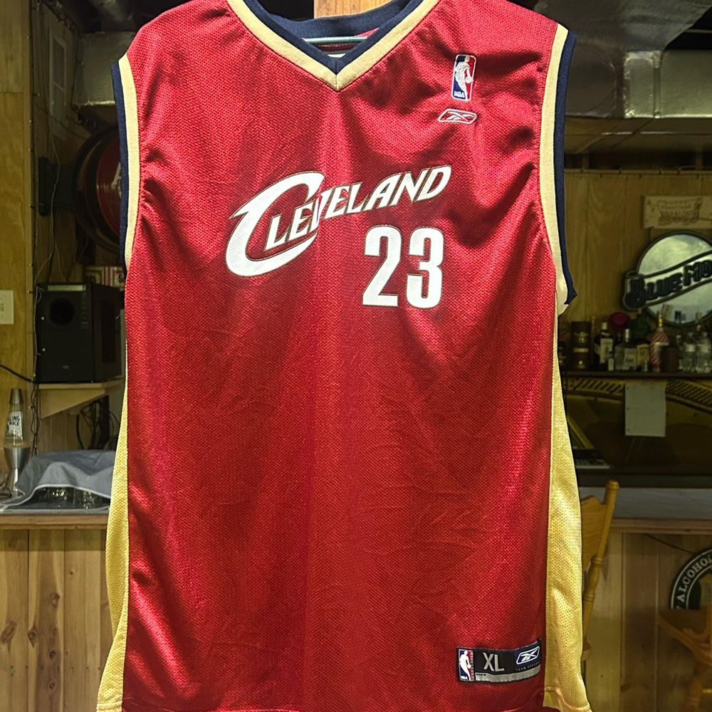 vintage Reebok LeBron James Cleveland Cavaliers basketball jersey Size Youth XL